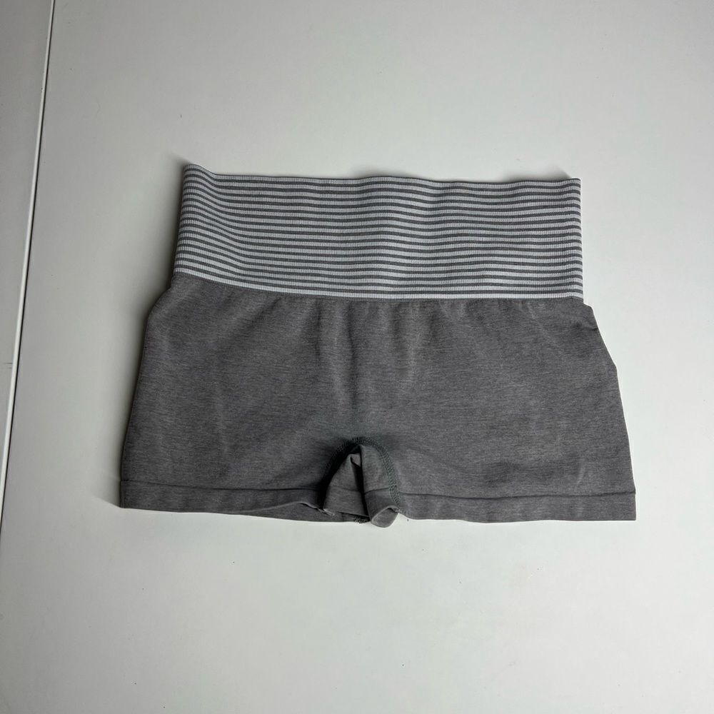 NWOT Skinny Girl Smoothers & Shapers Gray Booty lifter boy shorts slim fit Sz L